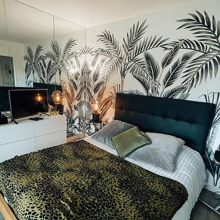 Beautiful Modern Fully Furnished Studio Levallois-Perret Eksteriør billede