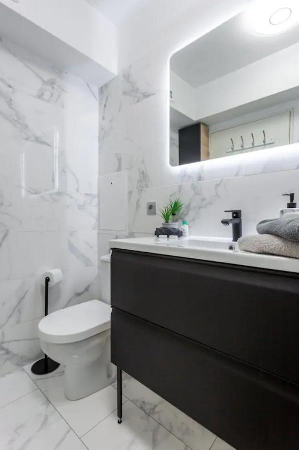 Beautiful Modern Fully Furnished Studio Levallois-Perret Eksteriør billede